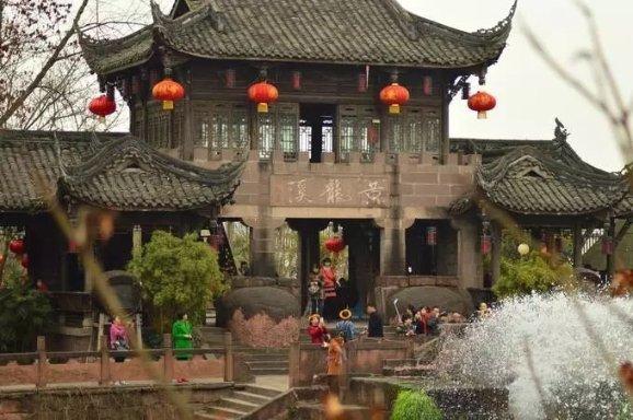 山水一脉连,冀蒙一家亲:承德与赤峰,到底哪座城市更发达?
